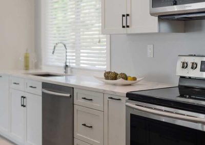 kitchen sink with stove-Kamloops Kitchen Studio